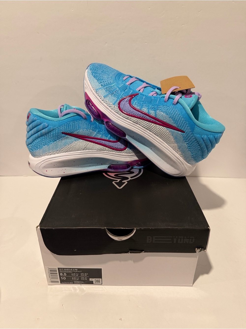 GT Hustle 3 x Paige Bueckers PE 'Be You, Be Great!' Sz: 8.5 (HJ7679-900)